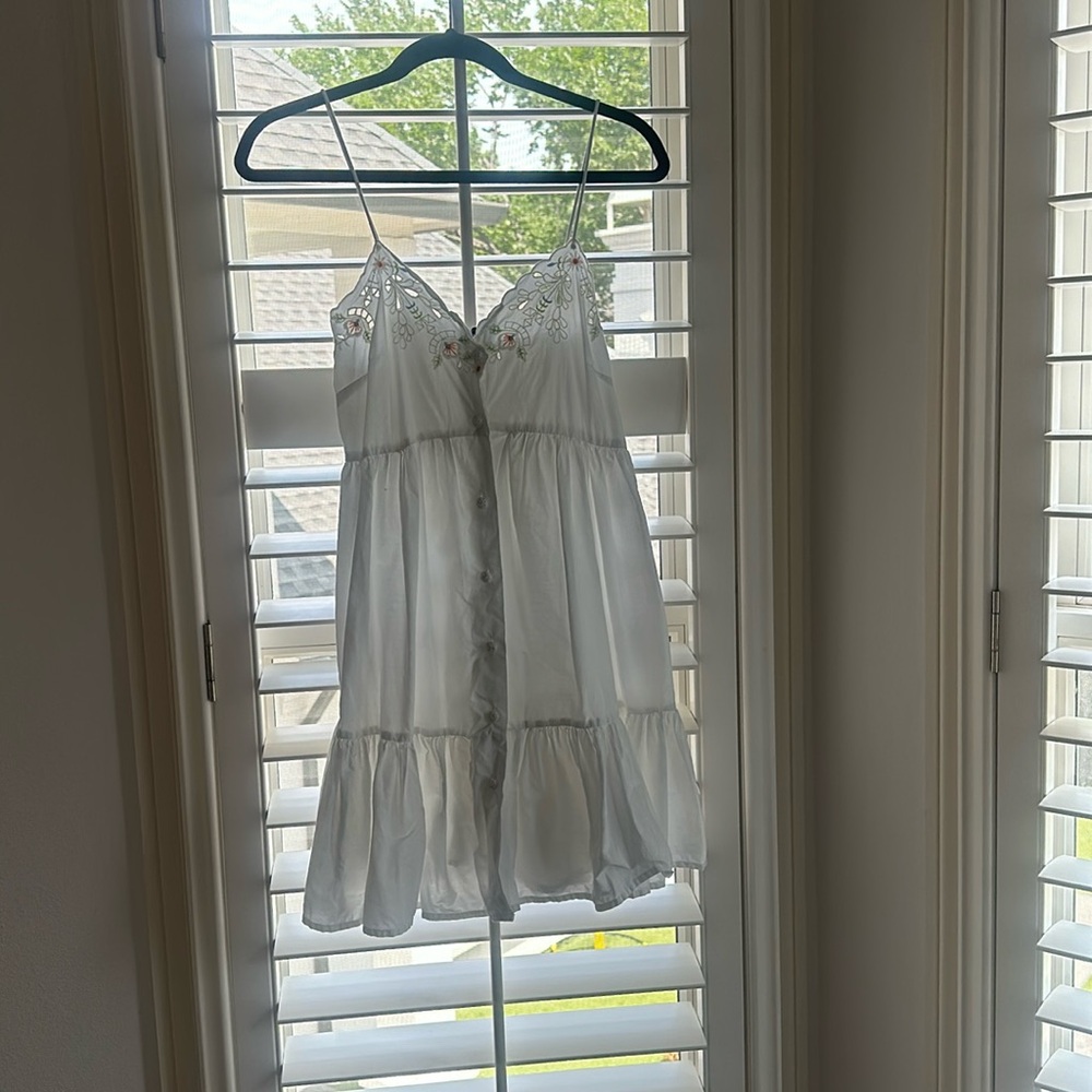 Zara embroidered white dress in size extra small